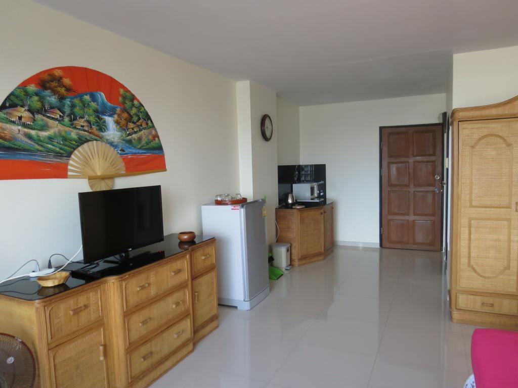 View Talay 1B Serviced Apartments Pattaya Quarto foto