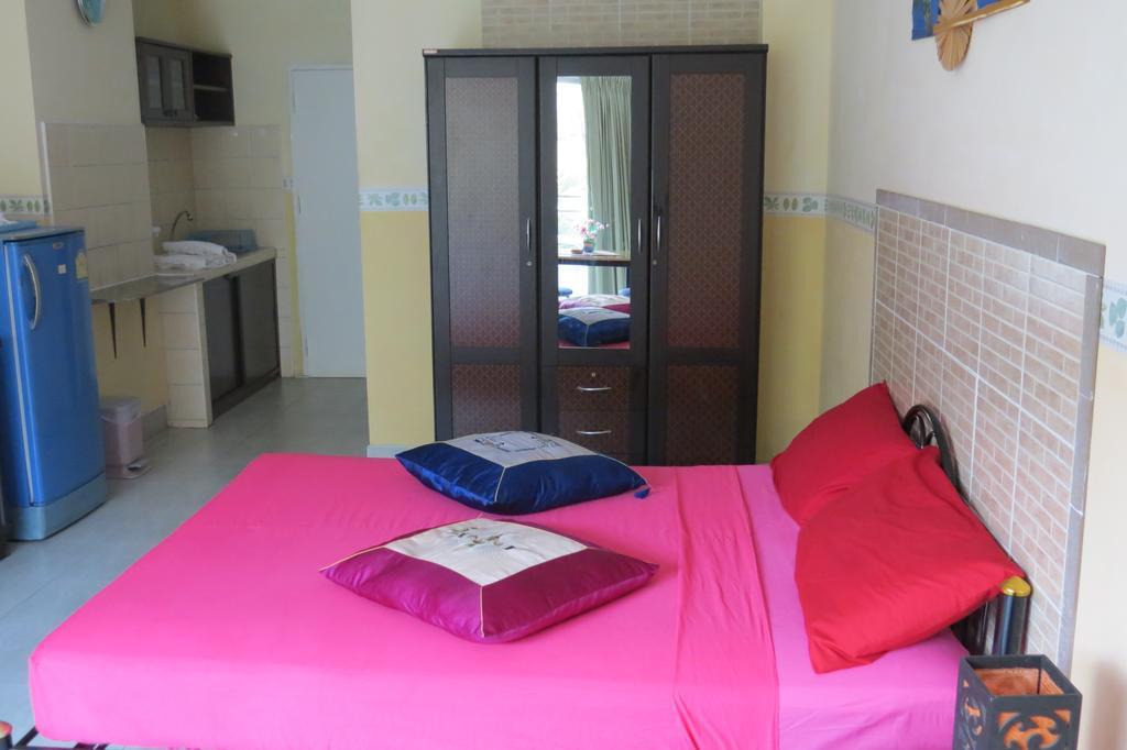 View Talay 1B Serviced Apartments Pattaya Quarto foto